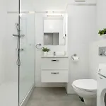 Apartment Functional & Cozy Close To The Center With Balcony By Renters *